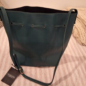Valentina Fiore green Italy purse